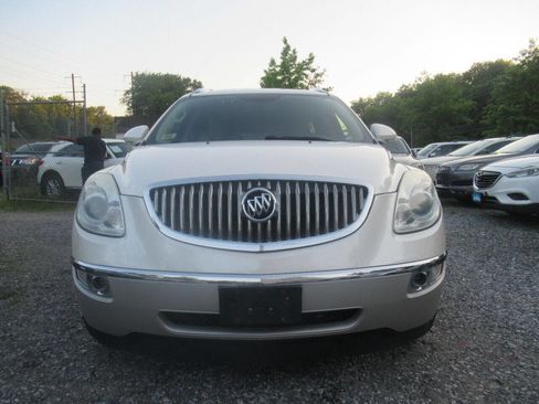 Used 2011 Buick Enclave CXL image 1