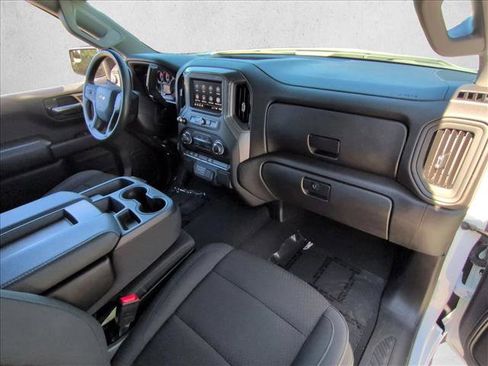 Used 2025 Chevrolet Silverado 1500 W/T w/ WT Value Package image 21