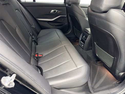 Used 2020 BMW 330i Sedan w/ Convenience Package image 39