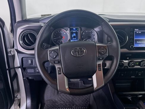 Used 2022 Toyota Tacoma SR5 image 17