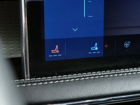 Used 2024 Lincoln Corsair Reserve w/ Equipment Group 201A AWD/4WD image 24