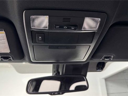 Used 2018 Toyota Tacoma TRD Sport image 16