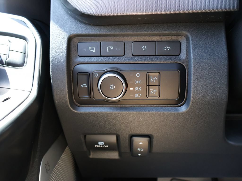 Certified 2024 Ford F350 Platinum AWD/4WD image 34