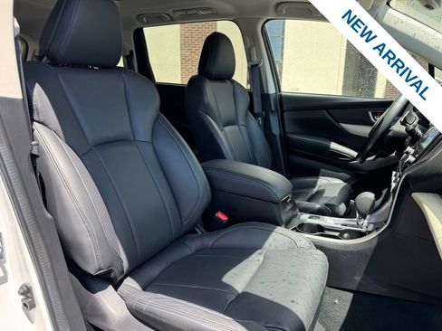 Used 2022 Subaru Ascent Limited w/ Technology Package AWD/4WD image 9