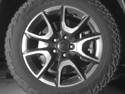 Used 2025 Jeep Compass Trailhawk image 13