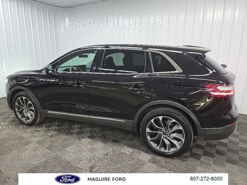 Used 2023 Lincoln Nautilus Reserve w/ Equipment Group 201A AWD/4WD image 5