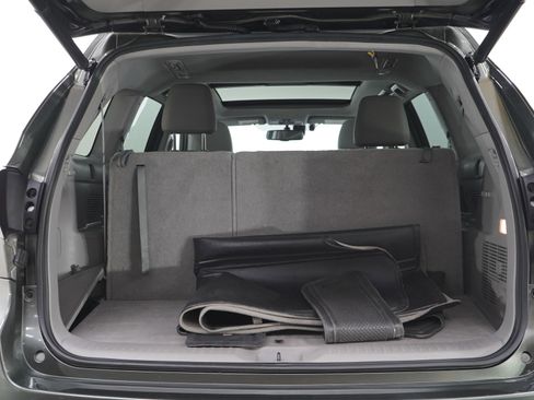 Used 2016 Toyota Highlander Limited Platinum AWD/4WD image 19