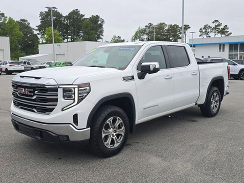 Certified 2025 GMC Sierra 1500 SLT AWD/4WD image 1