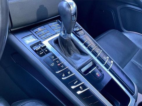 Used 2016 Porsche Macan S image 26