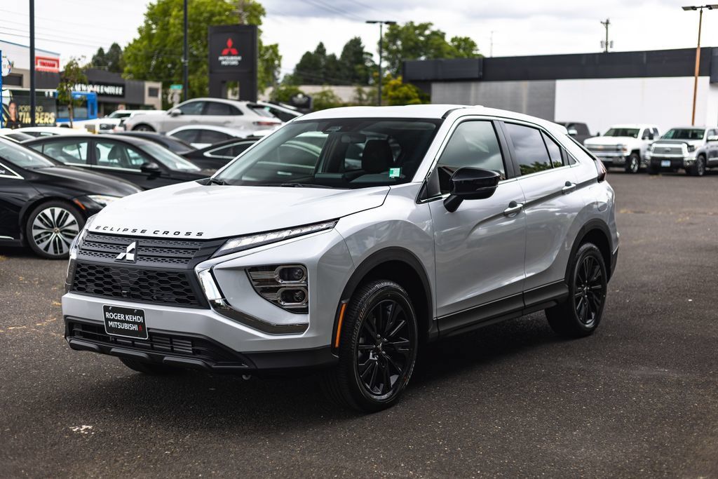 New 2026 Mitsubishi Eclipse Cross LE AWD/4WD image 4