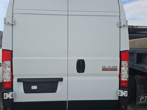Used 2022 RAM ProMaster 2500 w/ Interior LED Lighting Group FWD image 6