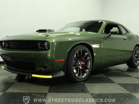 Used 2023 Dodge Challenger R/T w/ Plus Package RWD image 21