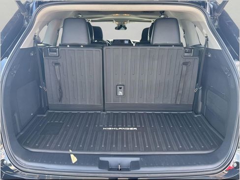 Used 2020 Toyota Highlander Limited AWD/4WD image 13