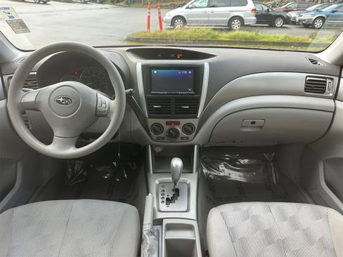 Used 2010 Subaru Forester 2.5X image 9