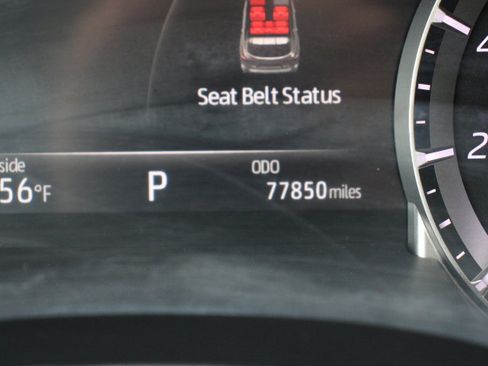 Used 2022 Toyota Highlander XLE image 30