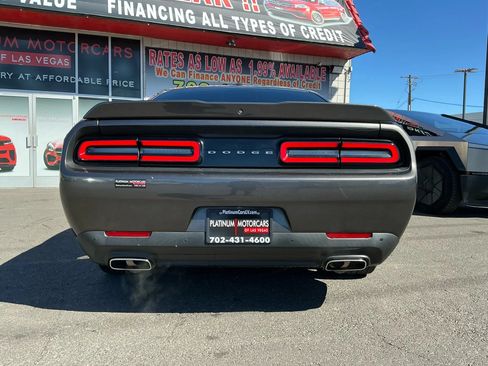 Used 2022 Dodge Challenger GT RWD image 9