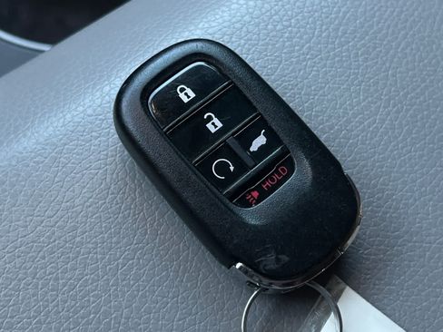 Used 2023 Honda Pilot Elite image 27
