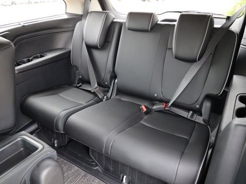 New 2026 Honda Odyssey Touring image 15