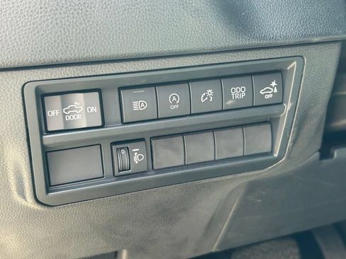 Used 2022 Toyota Tundra SR5 AWD/4WD image 24
