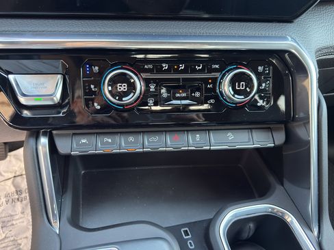 Used 2025 GMC Sierra 1500 Denali w/ Technology Package image 19