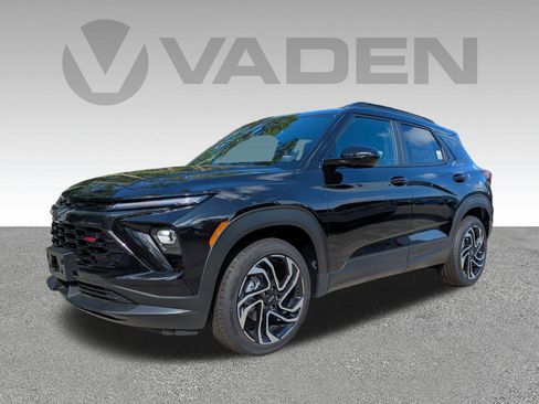 New 2025 Chevrolet TrailBlazer RS w/ Convenience Package image 2