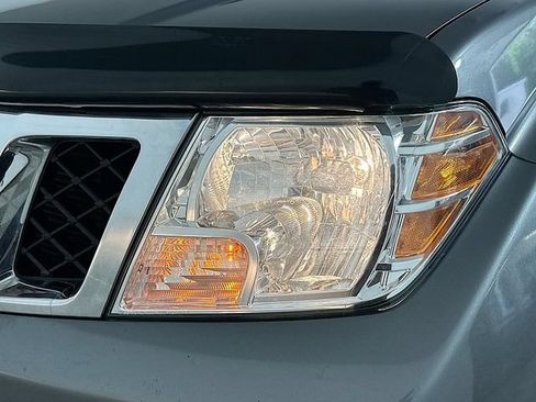 Used 2019 Nissan Frontier SV AWD/4WD image 24