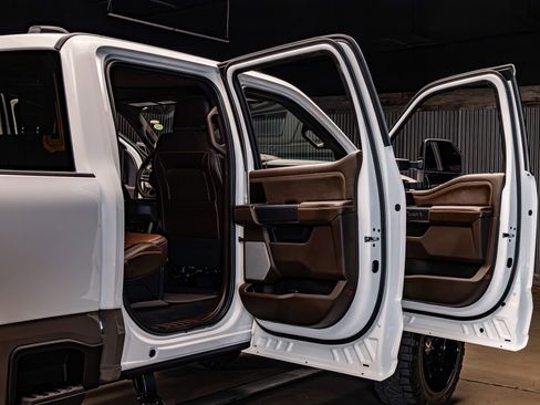 Used 2026 Ford F250 4x4 Crew Cab Super Duty image 33