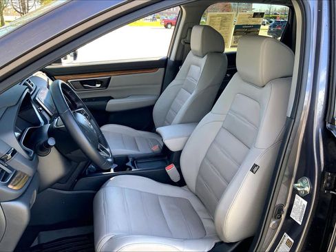 Used 2018 Honda CR-V Touring image 9