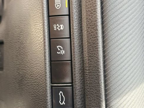 Used 2025 Toyota Camry SE w/ Convenience Package FWD image 23