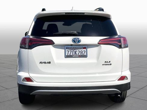 Certified 2017 Toyota RAV4 XLE w/ Carpet Mat Package image 4