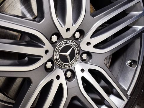 Certified 2025 Mercedes-Benz GLS 450 4MATIC image 17