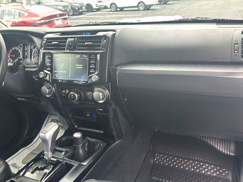 Used 2023 Toyota 4Runner TRD Off-Road Premium w/ Off Road Premium Plus Package AWD/4WD image 14