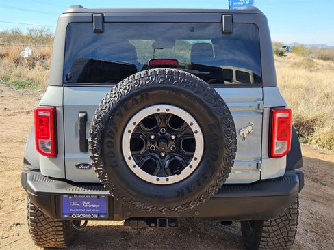 Certified 2024 Ford Bronco Black Diamond w/ Sasquatch Package image 6