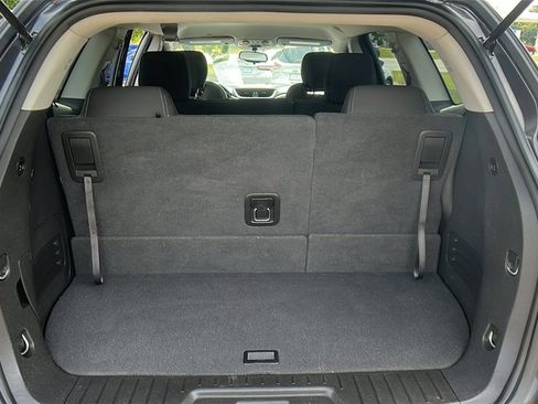 Used 2016 Chevrolet Traverse LT w/ Style and Technology Package image 10