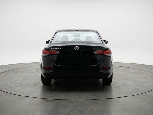 Used 2025 Nissan Sentra SV image 7