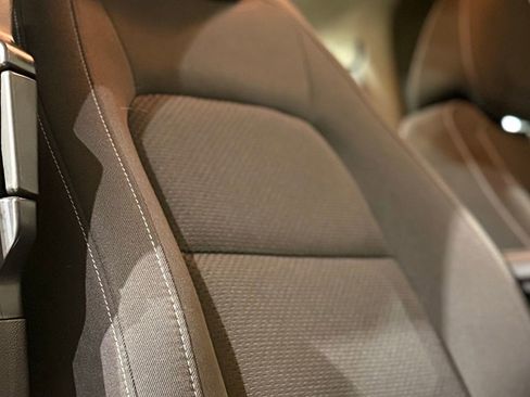 Used 2021 Chevrolet Colorado LT w/ Safety Package image 46