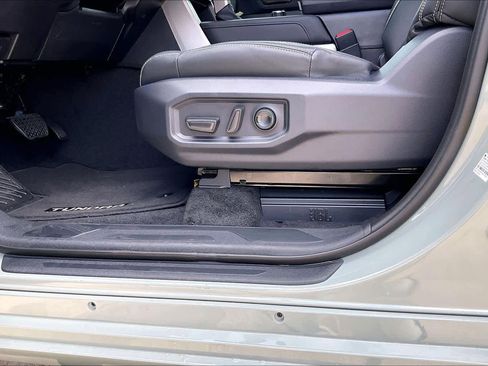 New 2026 Toyota Tundra Limited AWD/4WD image 20