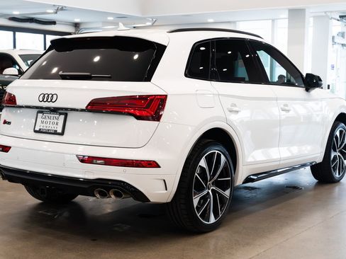 Used 2022 Audi SQ5 Premium Plus w/ Premium Plus Package image 4