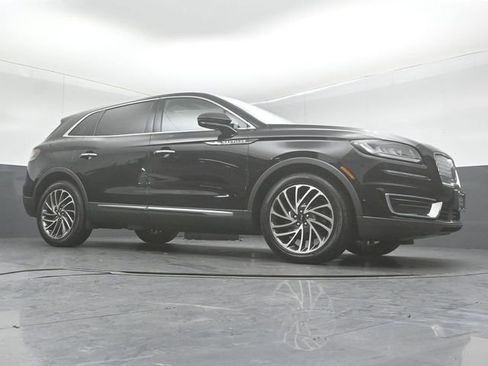 Used 2019 Lincoln Nautilus Reserve image 32