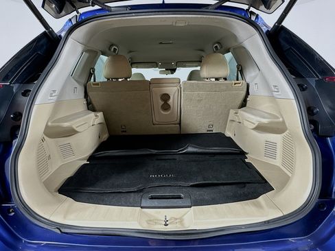 Used 2020 Nissan Rogue SV image 27