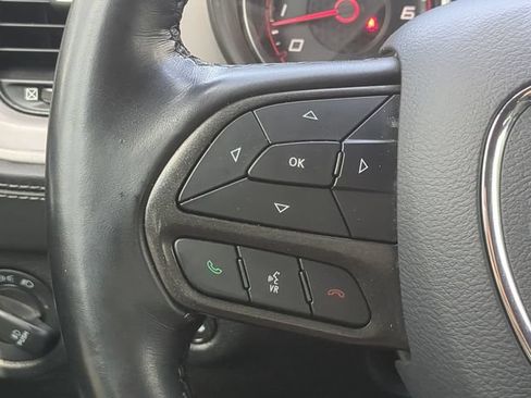 Used 2023 Dodge Charger SXT w/ Plus Group RWD image 27