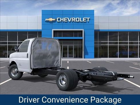 New 2026 Chevrolet Express 4500 4500 Series w/ Power Convenience Package image 3