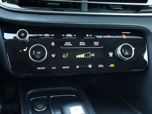 Used 2024 INFINITI QX60 Pure image 19