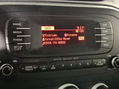 Used 2014 Kia Soul Base image 3