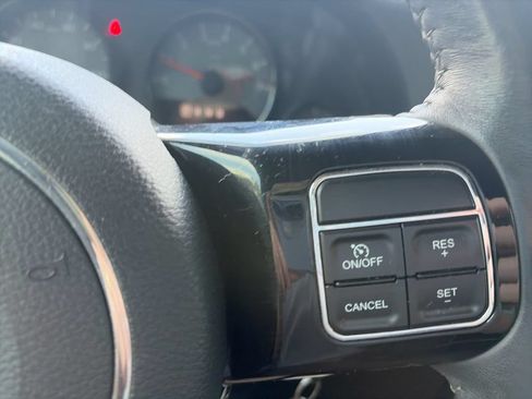 Used 2016 Jeep Wrangler Unlimited Sahara AWD/4WD image 22