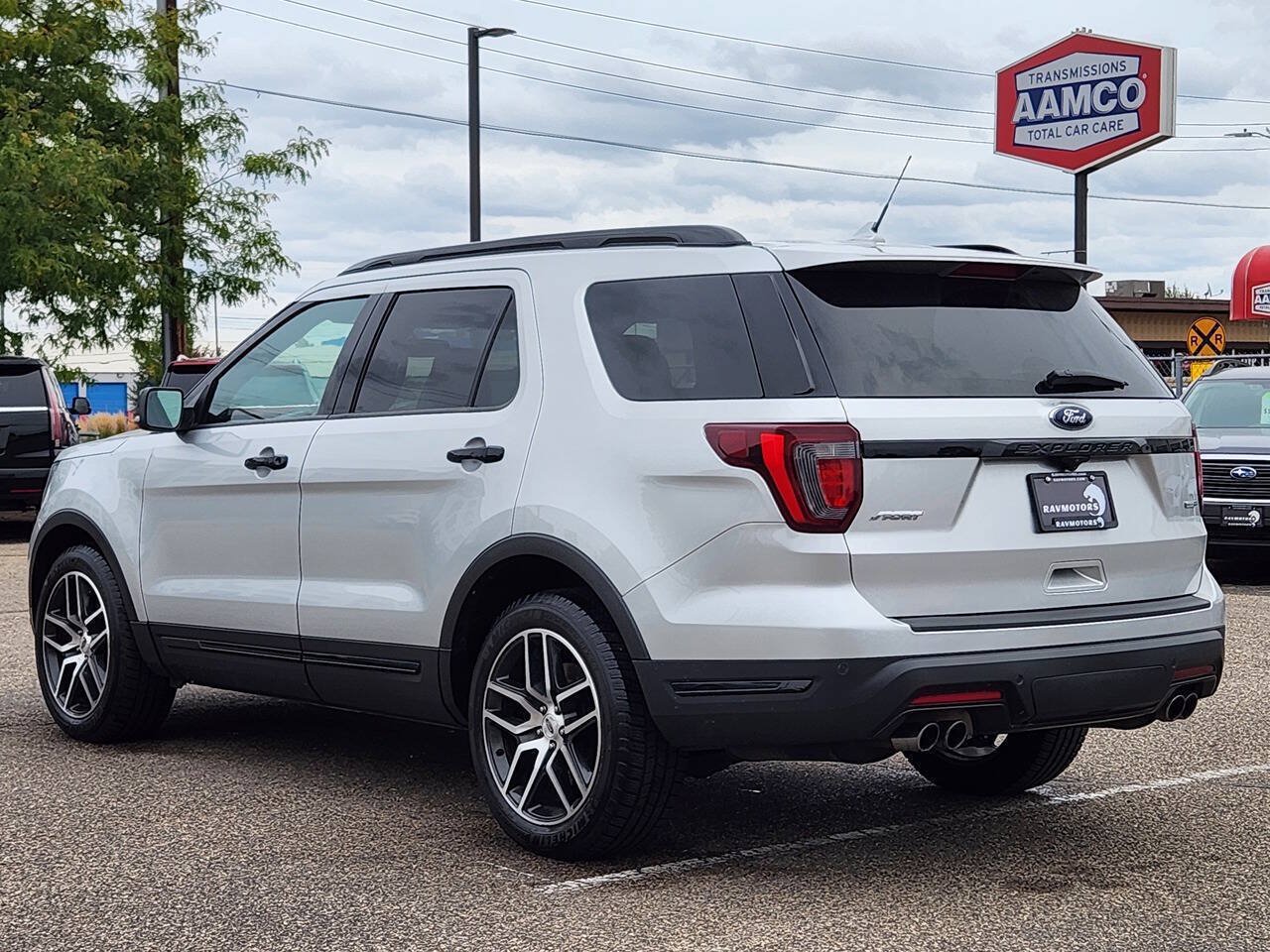Used 2019 Ford Explorer Sport AWD/4WD image 8