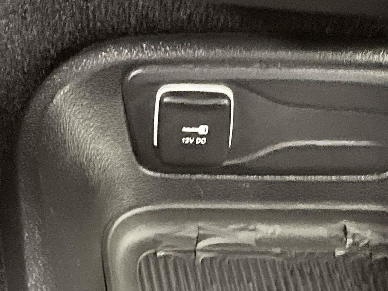 Used 2025 Chrysler Pacifica Select FWD image 23