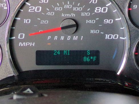 New 2025 GMC Savana 2500 Work Van 3D Extended Cargo Van w/ Driver Convenience Package image 15