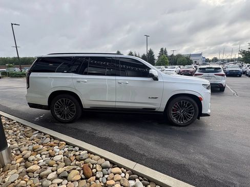 Used 2023 Cadillac Escalade V AWD/4WD image 6