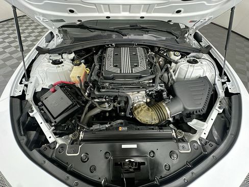 Used 2017 Chevrolet Camaro ZL1 image 30